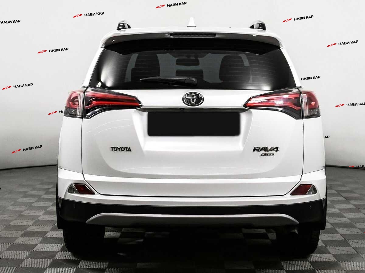 Toyota RAV4 с пробегом — 2019 год. Фото: #5