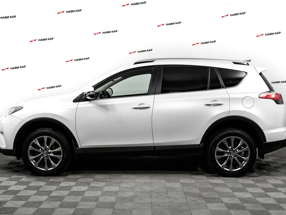 Toyota RAV4 с пробегом — 2019 год. Фото: #7