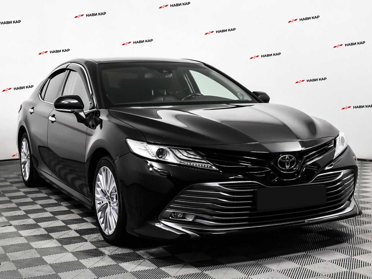 Toyota Camry с пробегом — 2019 год. Фото: #2