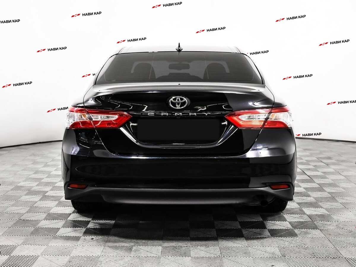 Toyota Camry с пробегом — 2022 год. Фото: #5