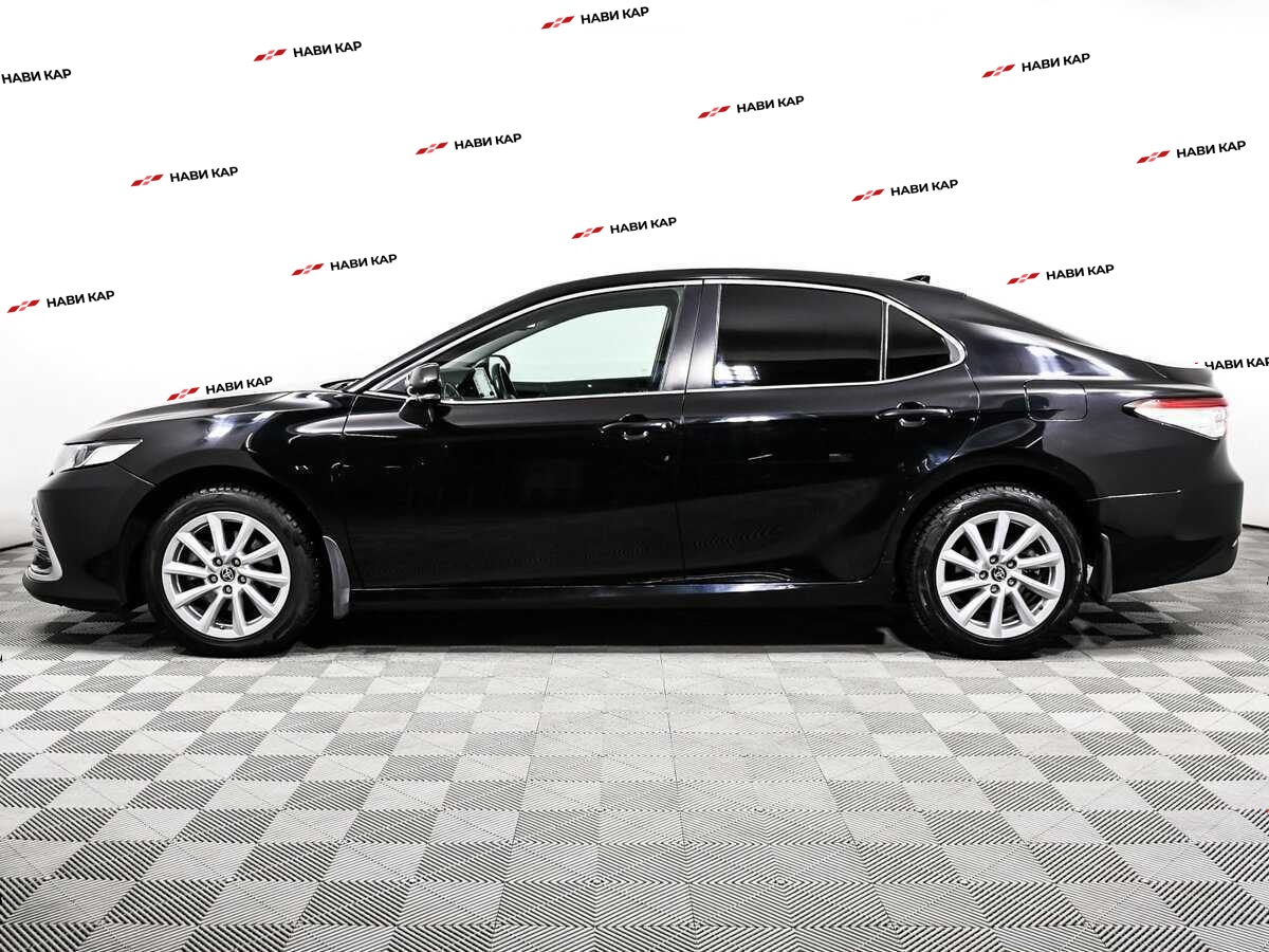 Toyota Camry с пробегом — 2022 год. Фото: #7