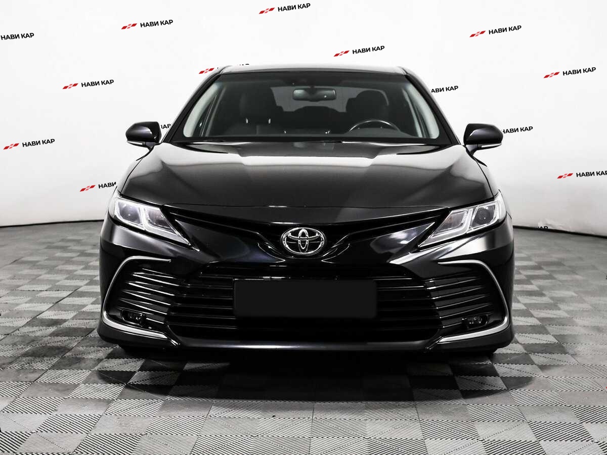 Toyota Camry с пробегом — 2022 год. Фото: #1