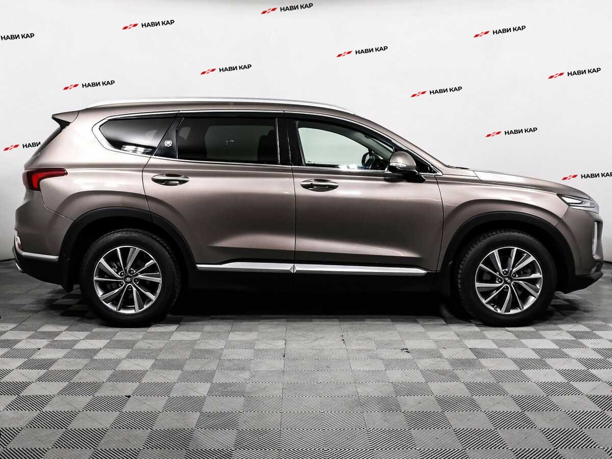Hyundai Santa Fe с пробегом — 2018 год. Фото: #3