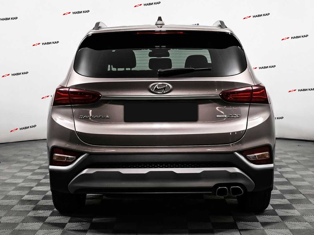 Hyundai Santa Fe с пробегом — 2018 год. Фото: #5