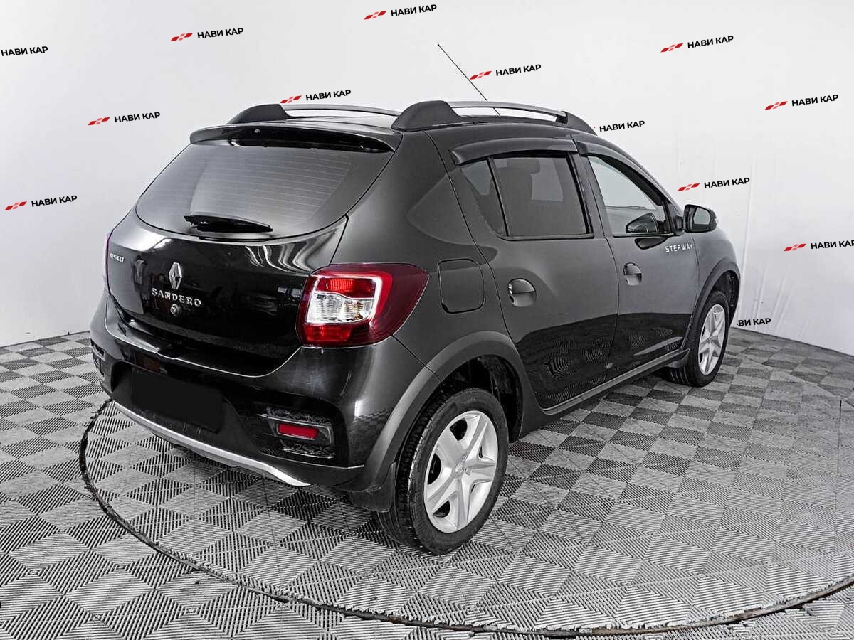 Renault Sandero с пробегом — 2014 год. Фото: #4
