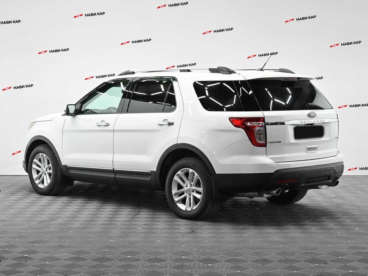Ford Explorer с пробегом — 2012 год. Фото: #2