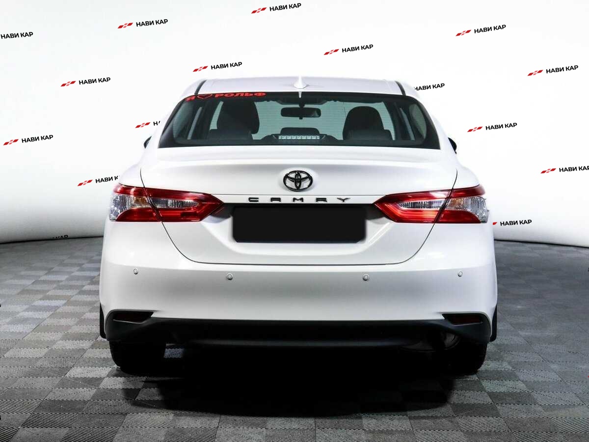 Toyota Camry с пробегом — 2021 год. Фото: #5