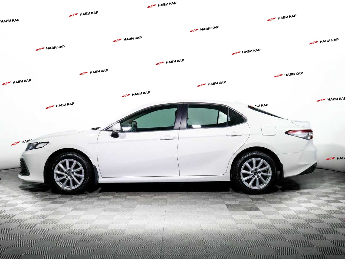 Toyota Camry с пробегом — 2021 год. Фото: #7