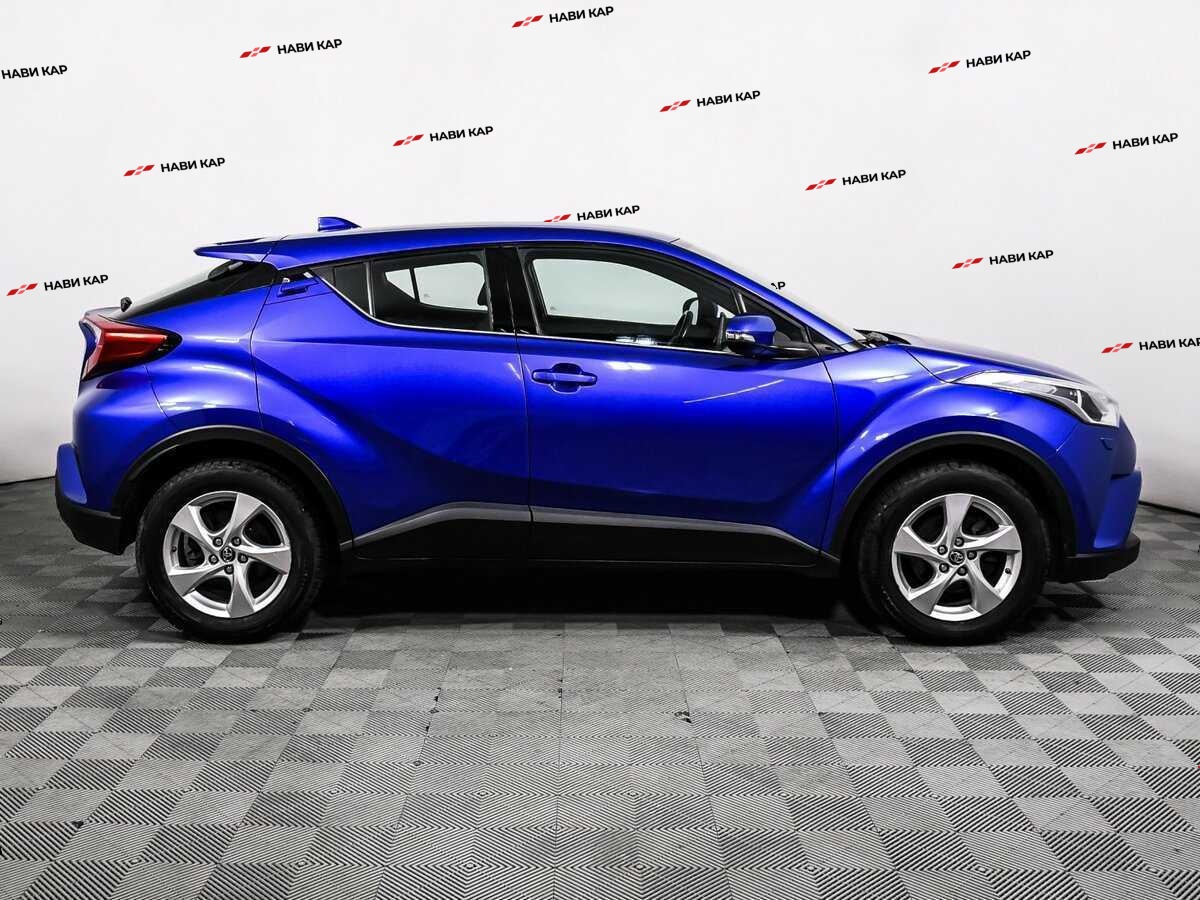 Toyota C-HR с пробегом — 2018 год. Фото: #3