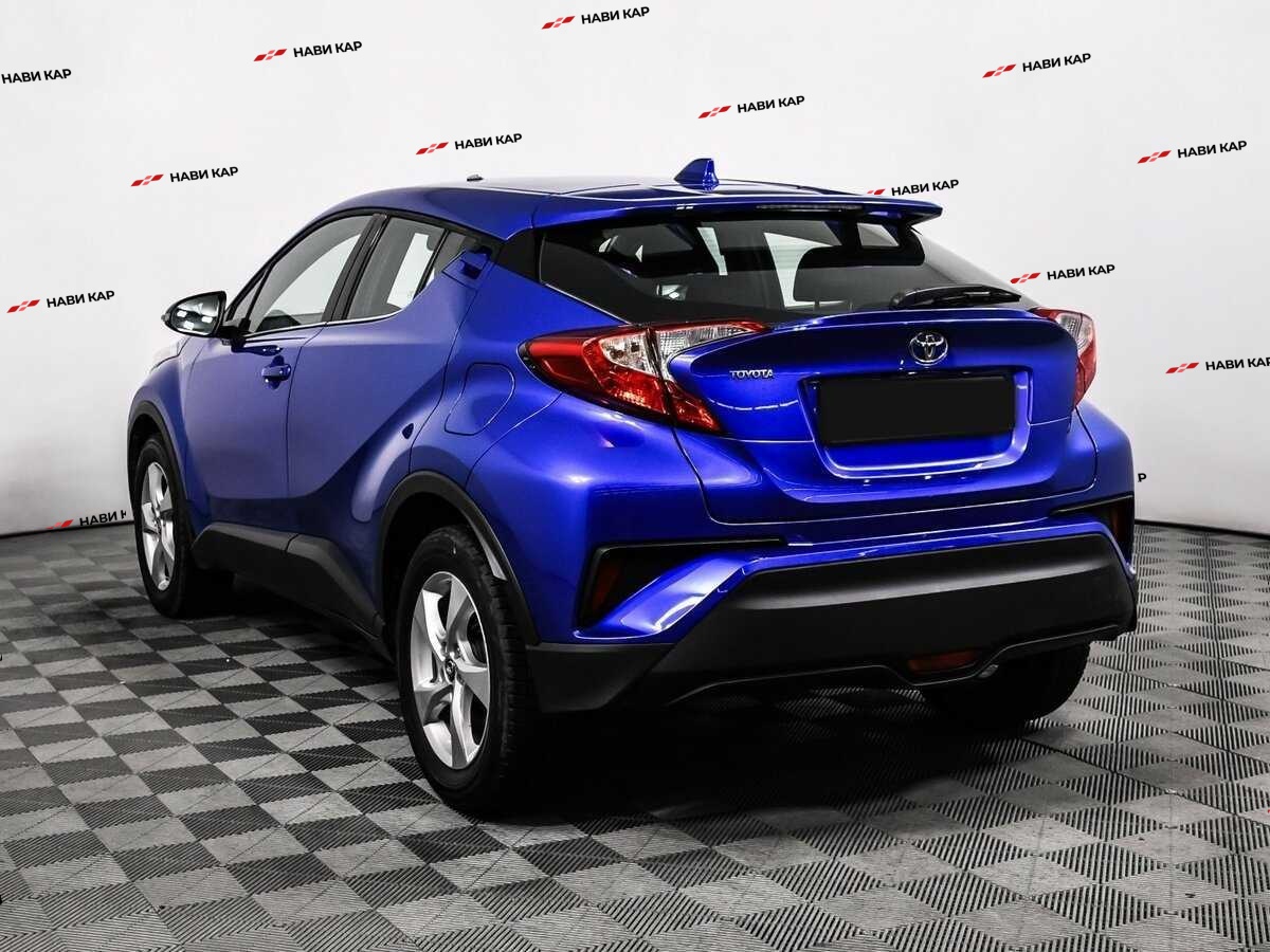 Toyota C-HR с пробегом — 2018 год. Фото: #6