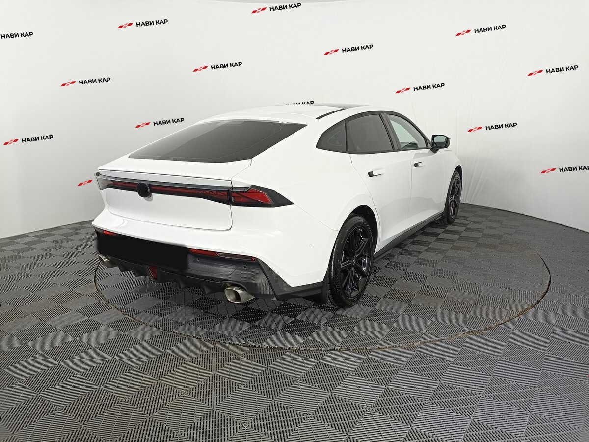 Changan UNI-V с пробегом — 2023 год. Фото: #4