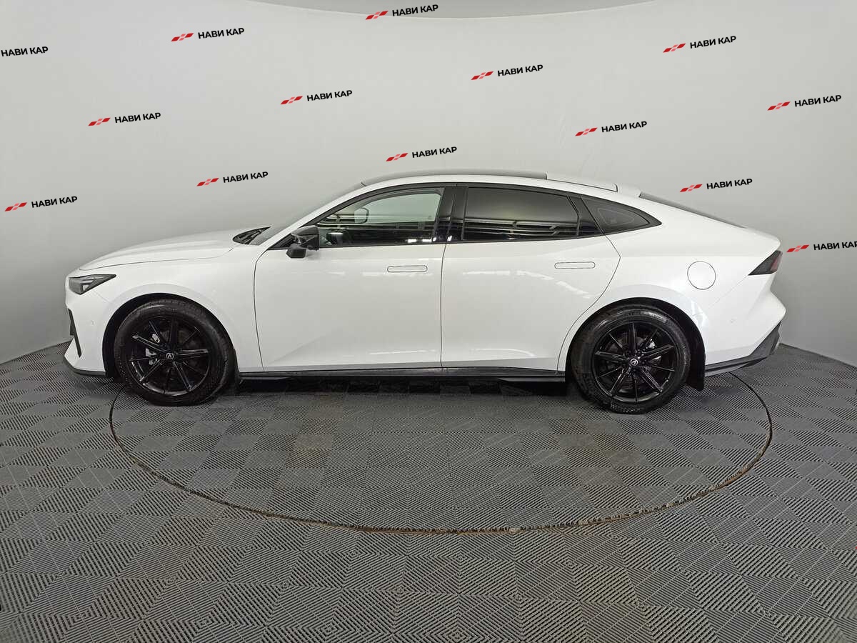 Changan UNI-V с пробегом — 2023 год. Фото: #7