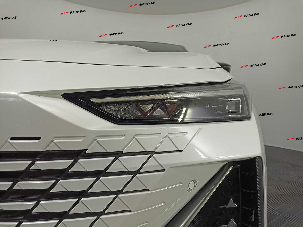 Changan UNI-V с пробегом — 2023 год. Фото: #15