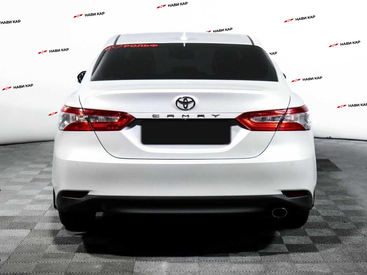 Toyota Camry с пробегом — 2019 год. Фото: #5