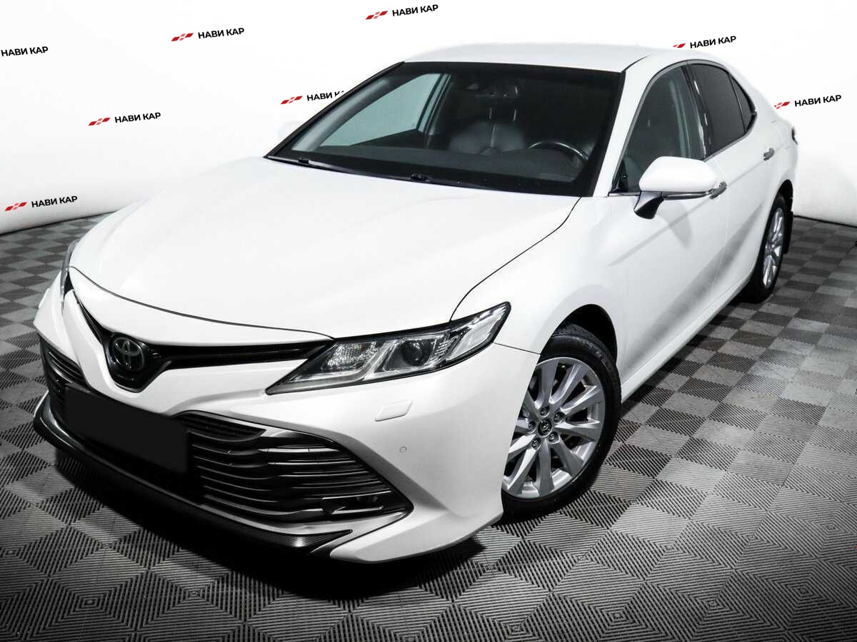 Toyota Camry с пробегом — 2019 год. Фото: #16