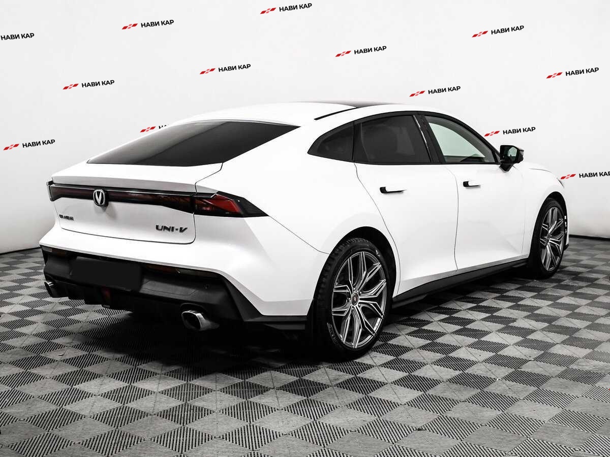 Changan UNI-V с пробегом — 2023 год. Фото: #4