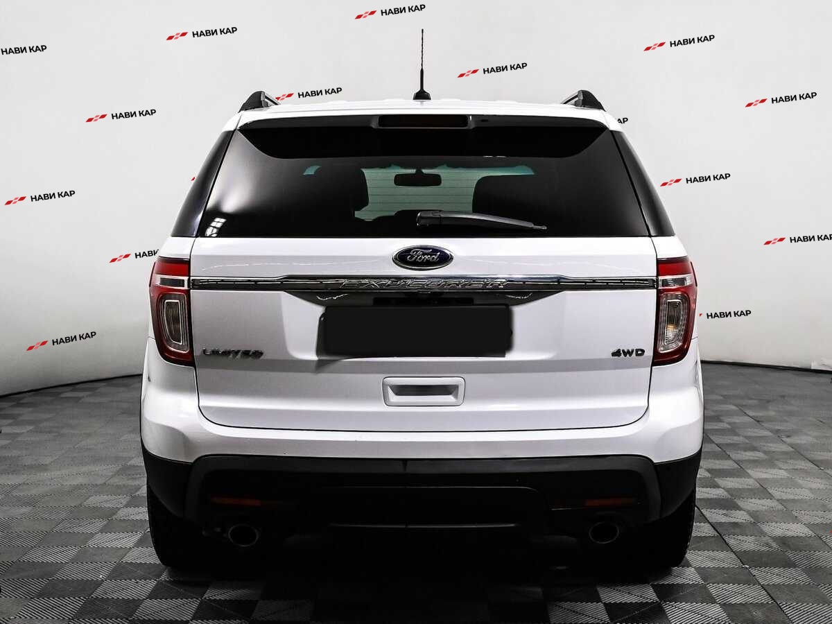 Ford Explorer с пробегом — 2014 год. Фото: #5