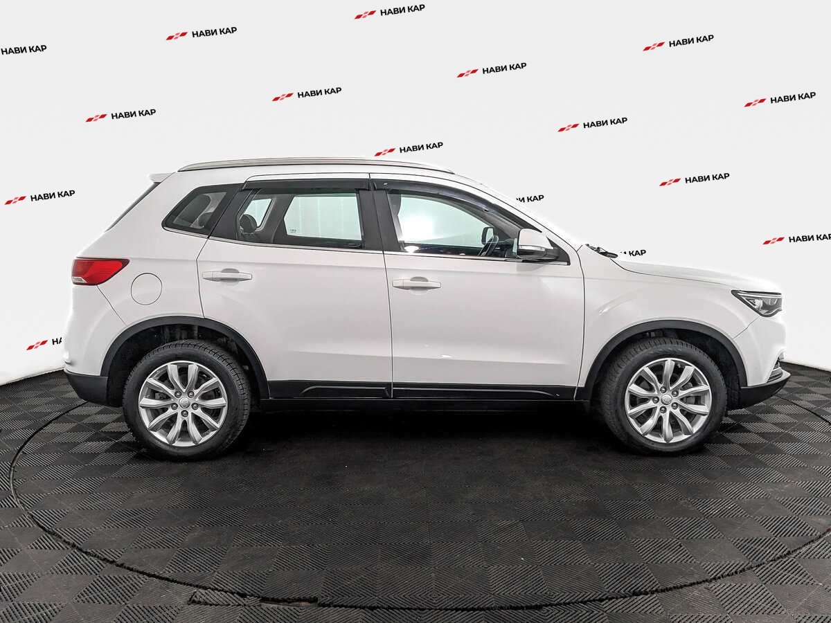 FAW Besturn X40 с пробегом — 2020 год. Фото: #3