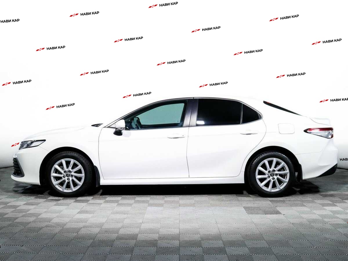 Toyota Camry с пробегом — 2021 год. Фото: #4