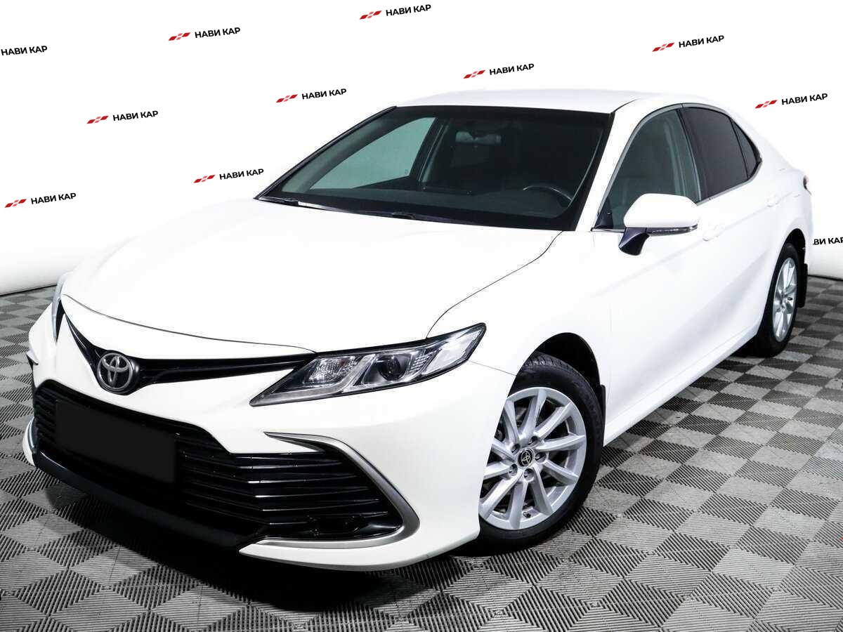 Toyota Camry с пробегом — 2021 год. Фото: #11