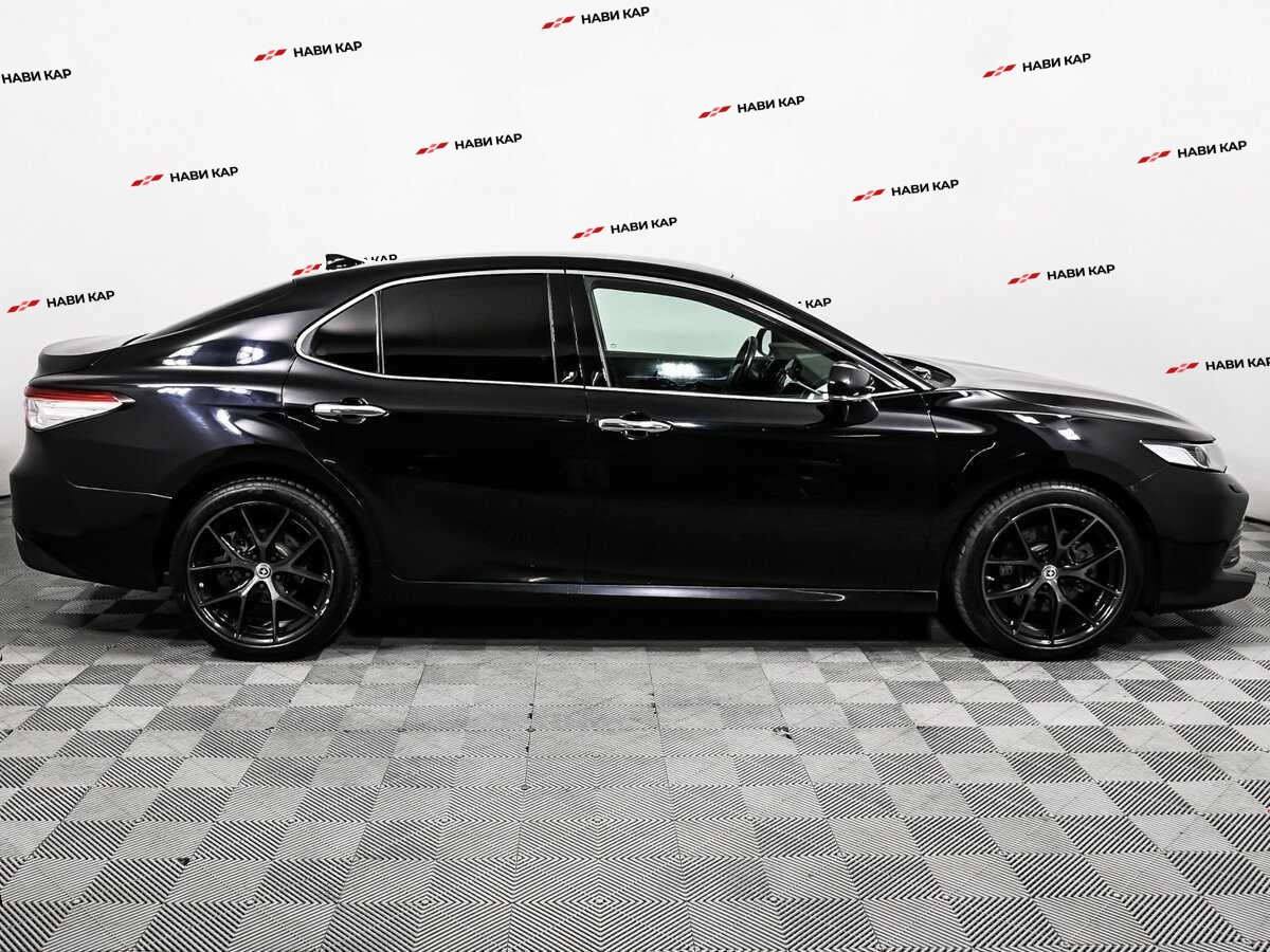 Toyota Camry с пробегом — 2019 год. Фото: #3