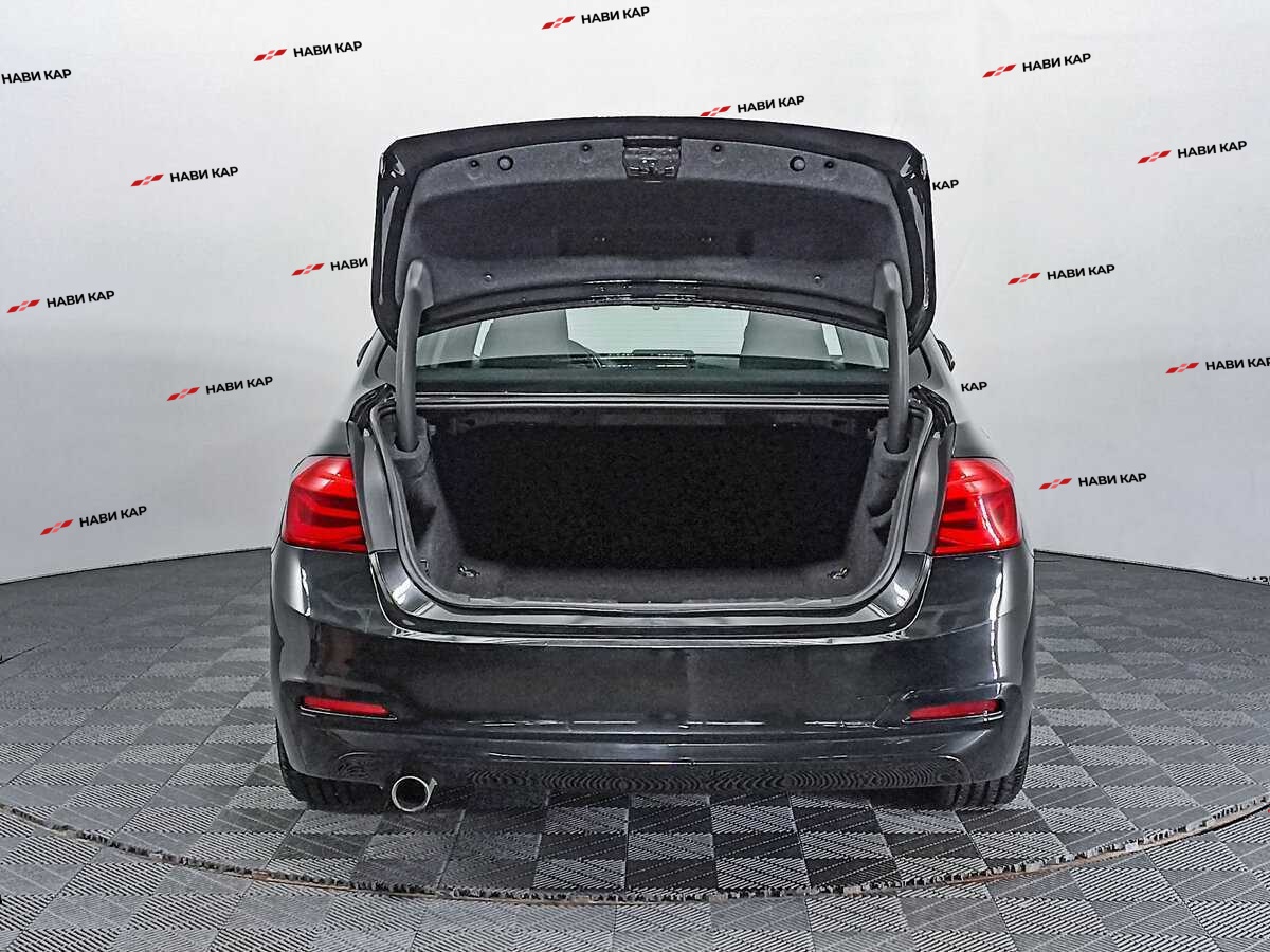 BMW 3 серии с пробегом — 2018 год. Фото: #7