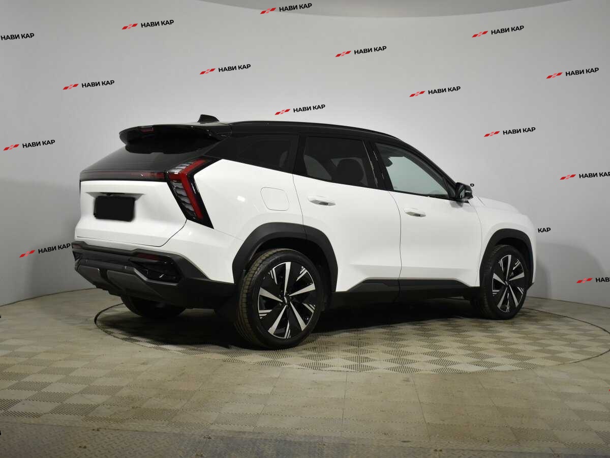 Geely Atlas с пробегом — 2024 год. Фото: #4