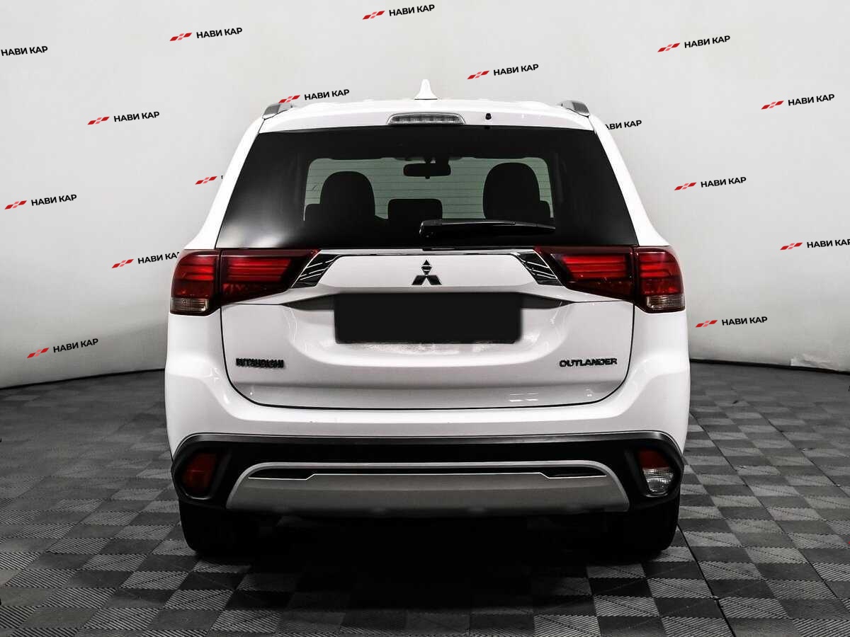 Mitsubishi Outlander с пробегом — 2019 год. Фото: #5