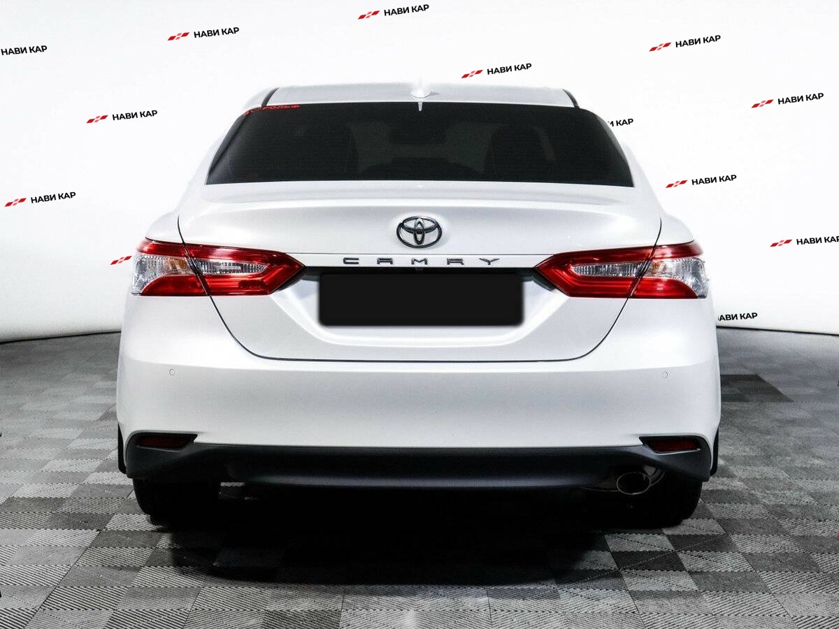 Toyota Camry с пробегом — 2021 год. Фото: #5