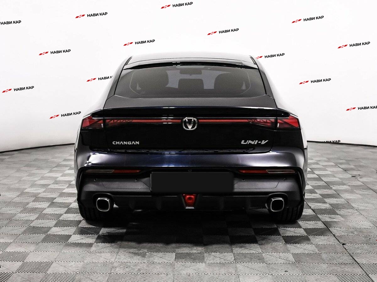Changan UNI-V с пробегом — 2022 год. Фото: #5