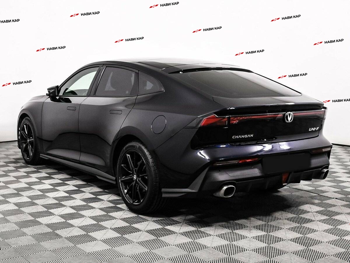 Changan UNI-V с пробегом — 2022 год. Фото: #6