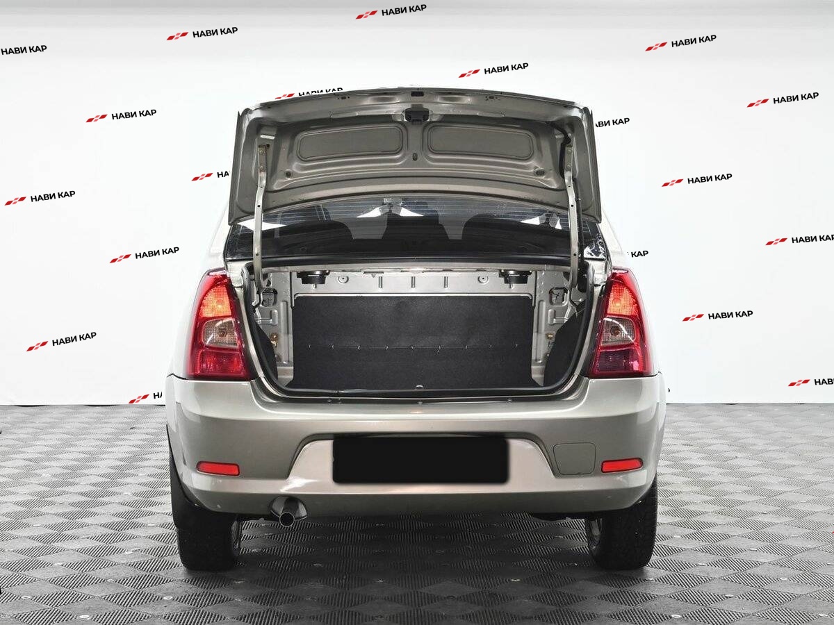 Renault Logan с пробегом — 2013 год. Фото: #4