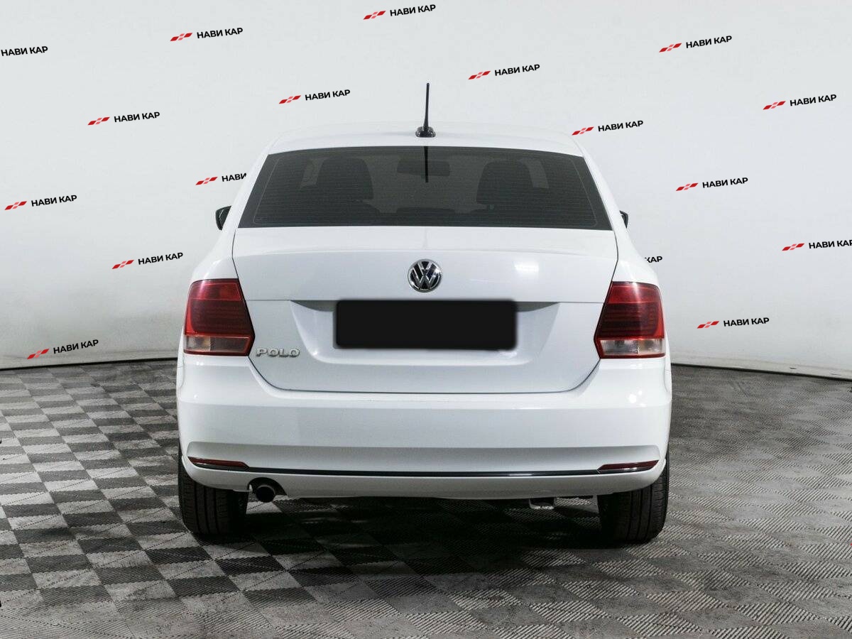 Volkswagen Polo с пробегом — 2018 год. Фото: #4