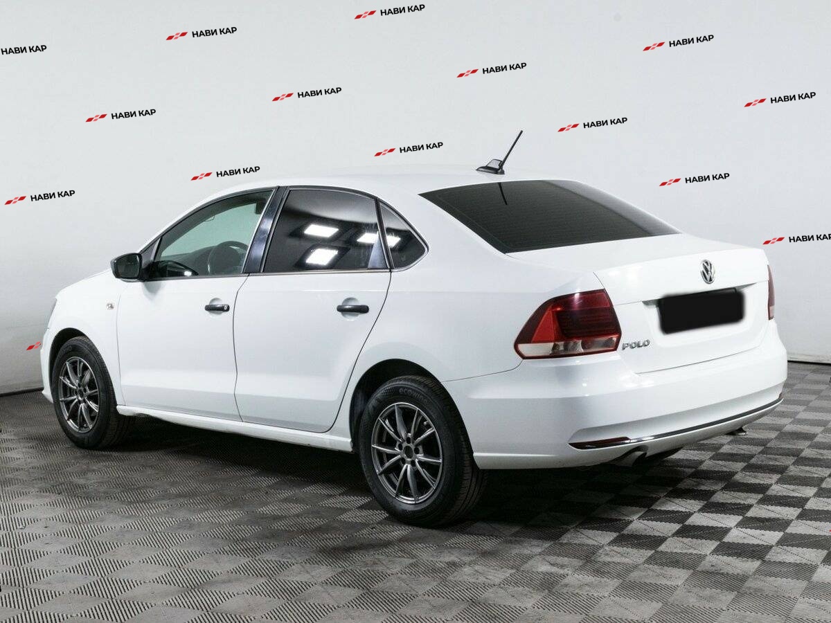Volkswagen Polo с пробегом — 2018 год. Фото: #5