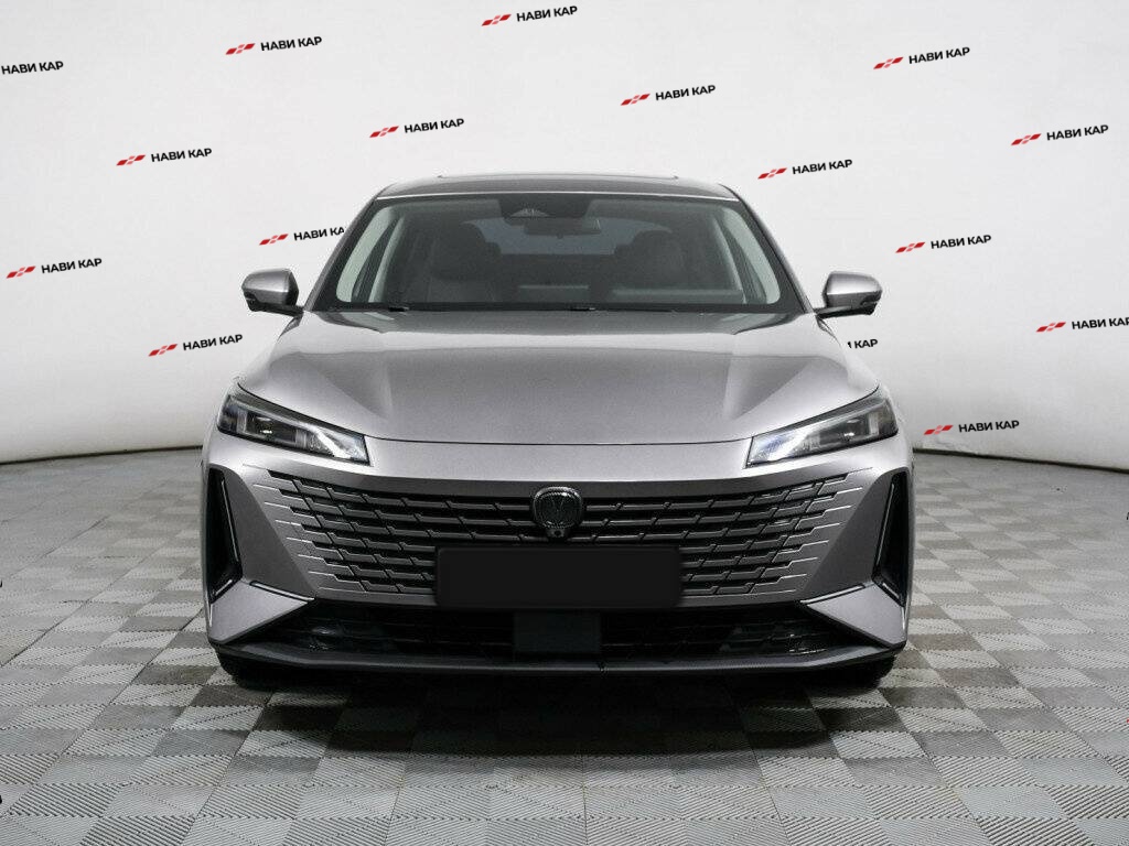 Changan Lamore с пробегом — 2023 год. Фото: #1