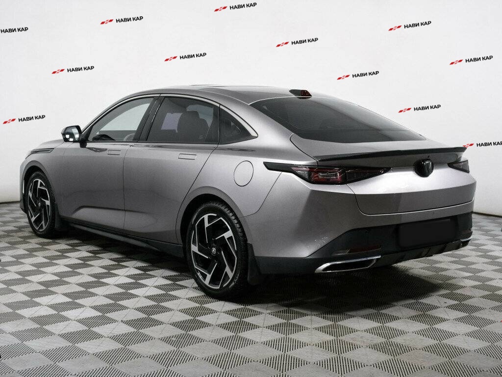 Changan Lamore с пробегом — 2023 год. Фото: #6