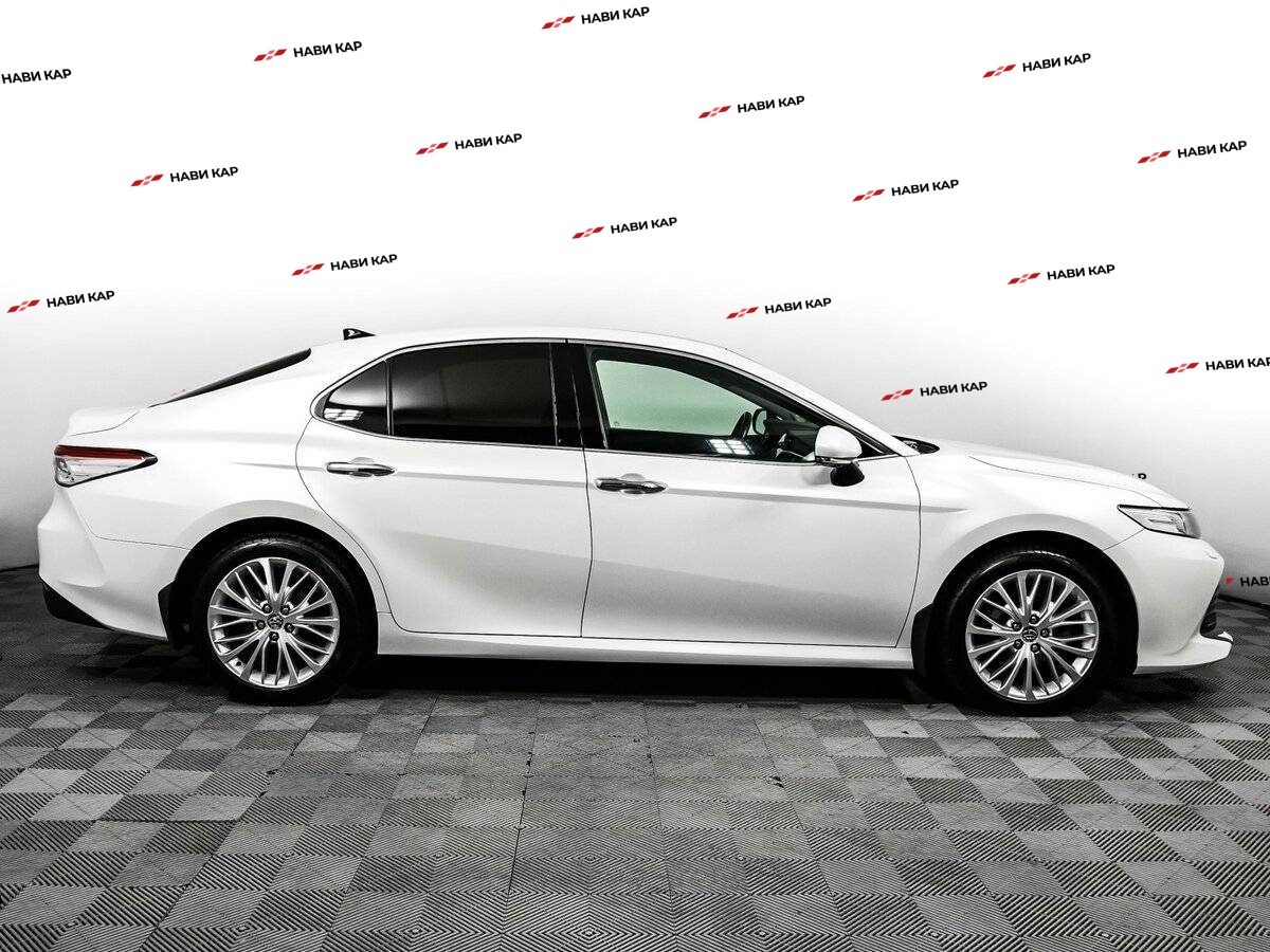 Toyota Camry с пробегом — 2019 год. Фото: #3