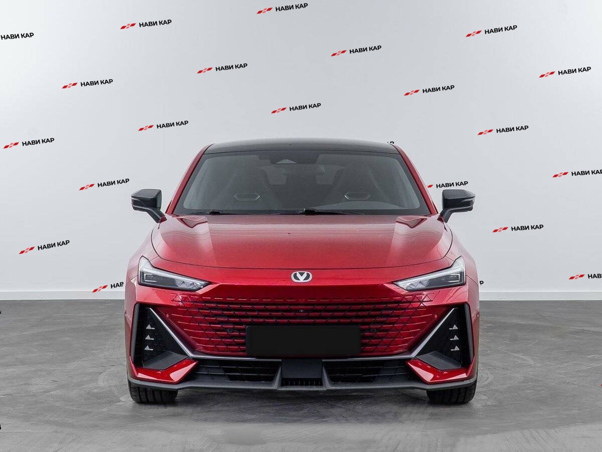 Changan UNI-V с пробегом — 2023 год. Фото: #2