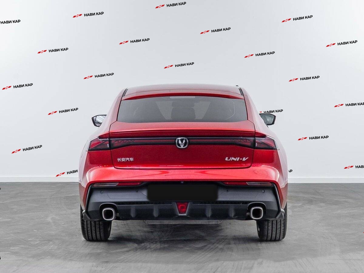 Changan UNI-V с пробегом — 2023 год. Фото: #3
