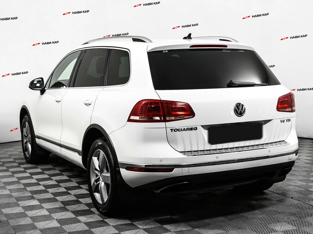 Volkswagen Touareg с пробегом — 2014 год. Фото: #6