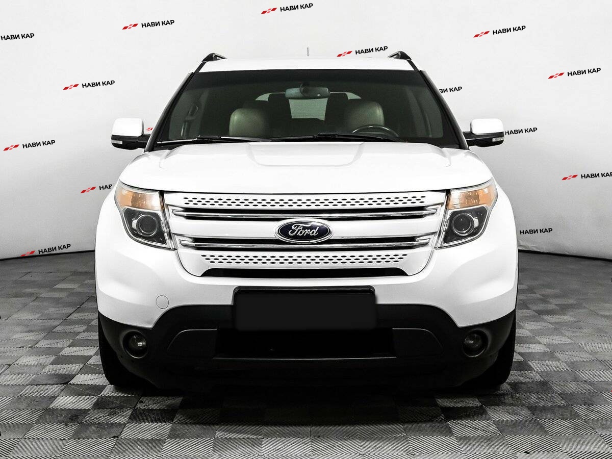 Ford Explorer с пробегом — 2012 год. Фото: #1