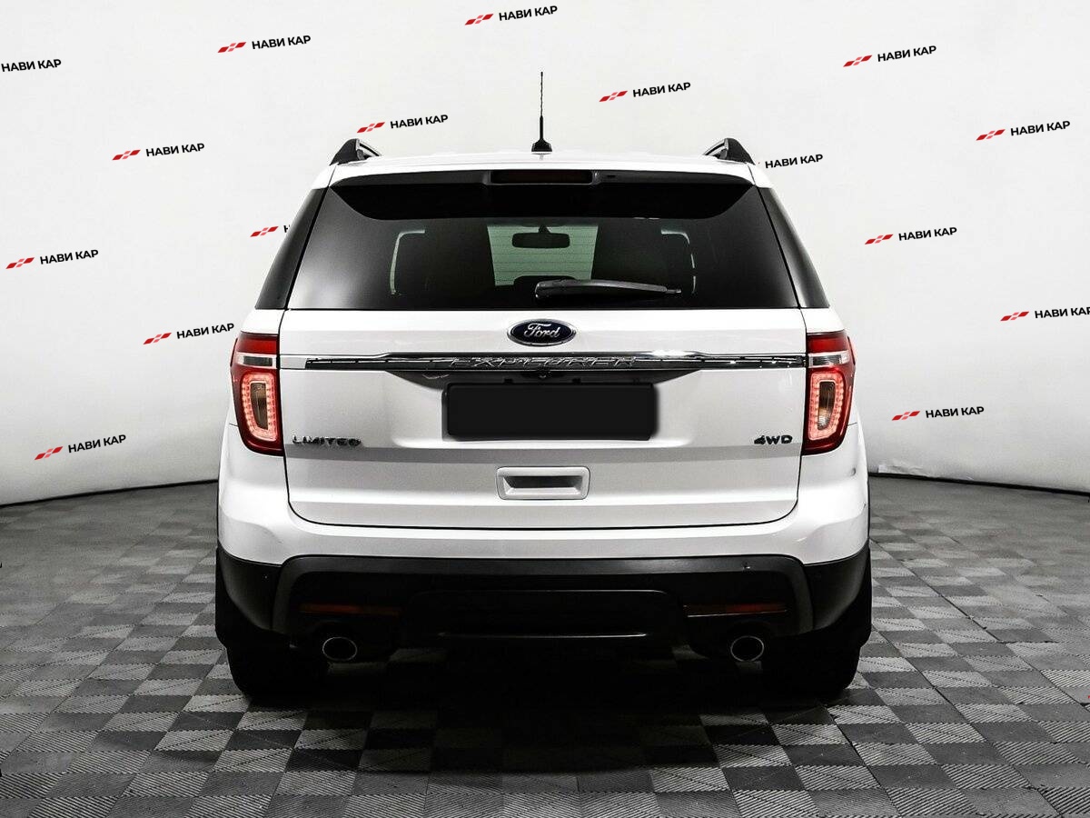 Ford Explorer с пробегом — 2012 год. Фото: #5