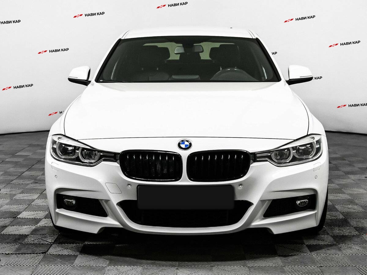 BMW 3 серии с пробегом — 2018 год. Фото: #1