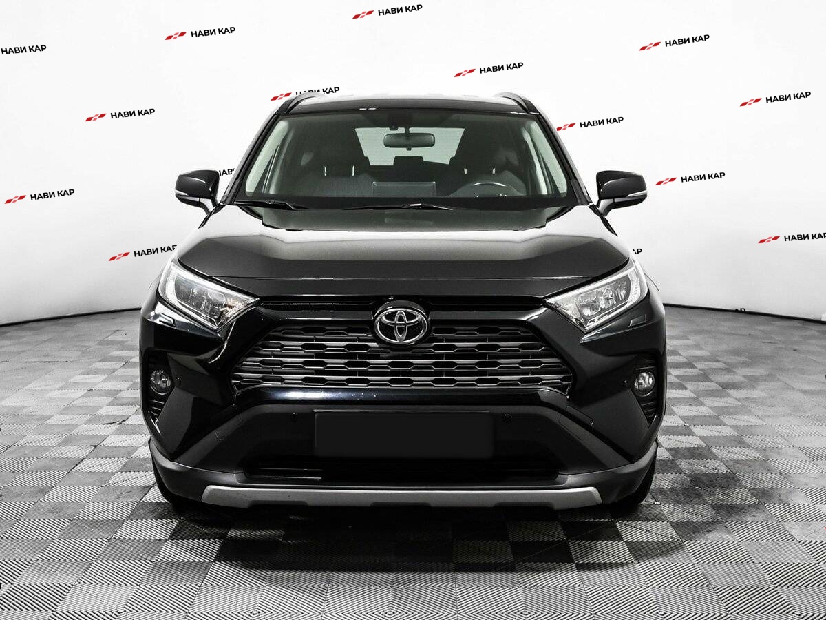Toyota RAV4 с пробегом — 2020 год. Фото: #1