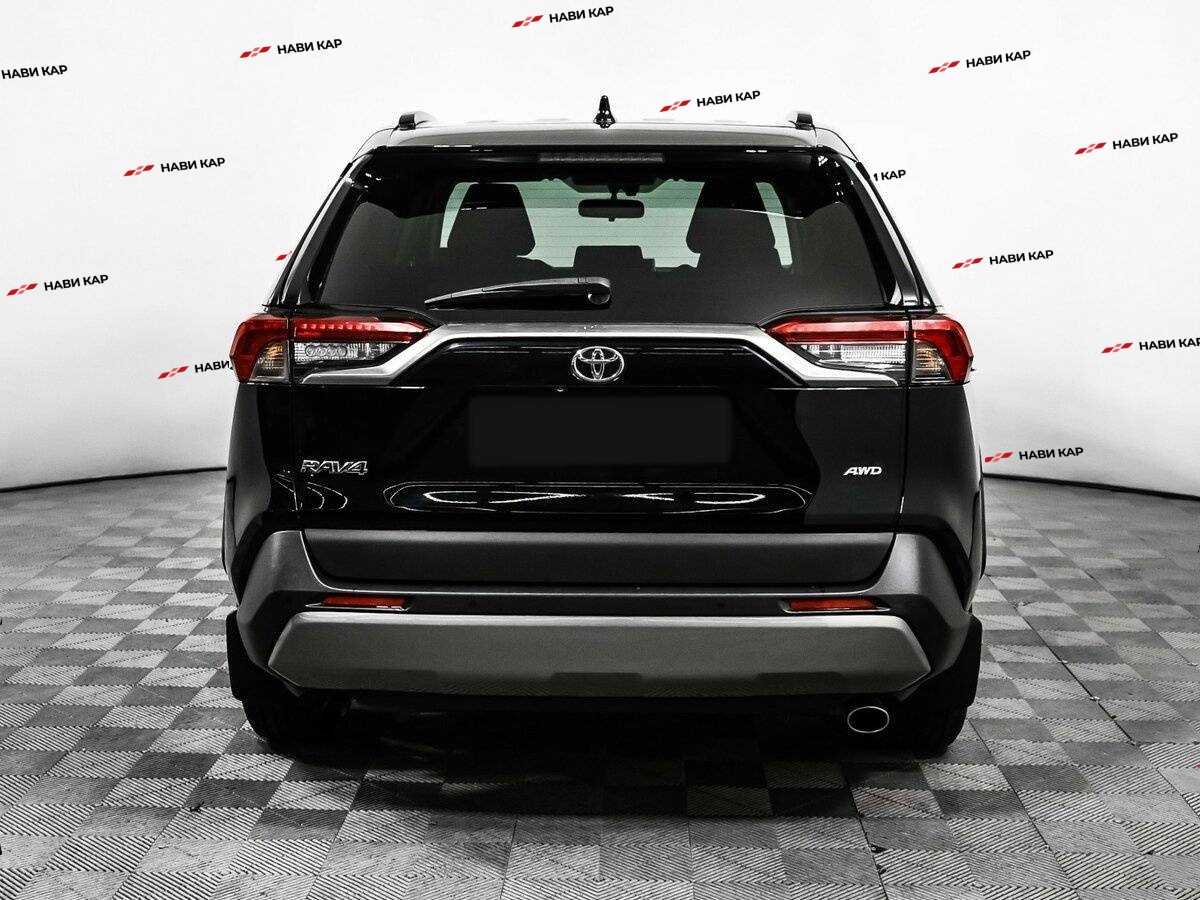 Toyota RAV4 с пробегом — 2020 год. Фото: #5