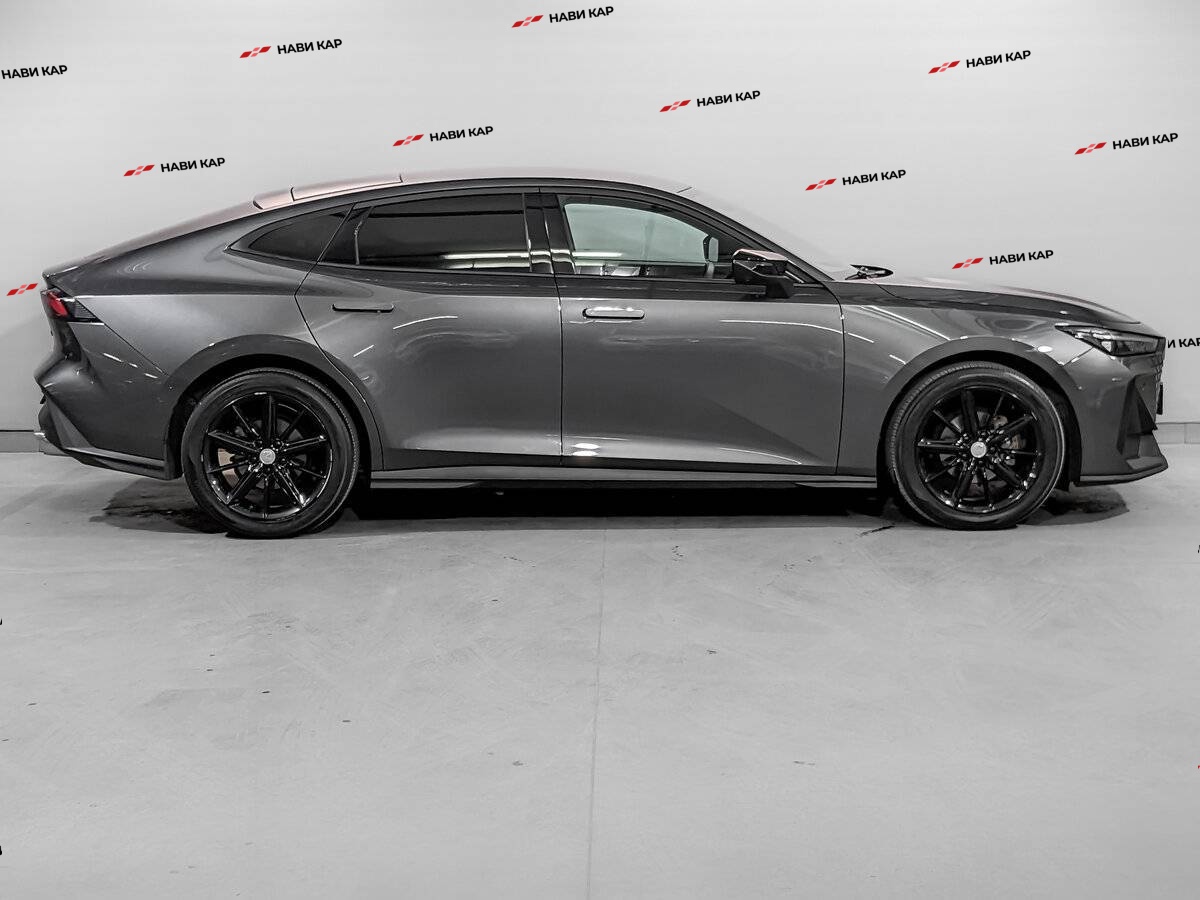 Changan UNI-V с пробегом — 2023 год. Фото: #3