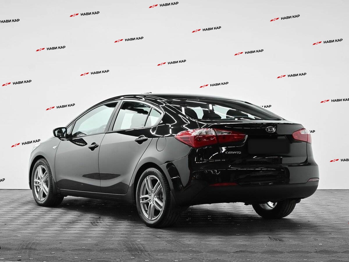 Kia Cerato с пробегом — 2015 год. Фото: #2
