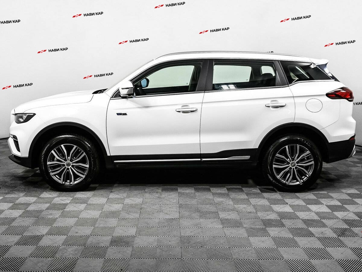 Geely Atlas Pro с пробегом — 2022 год. Фото: #7