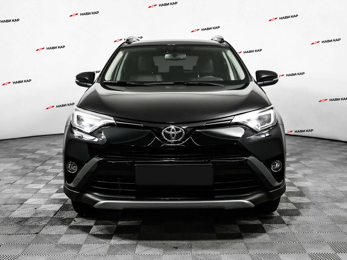 Toyota RAV4 с пробегом — 2017 год. Фото: #1