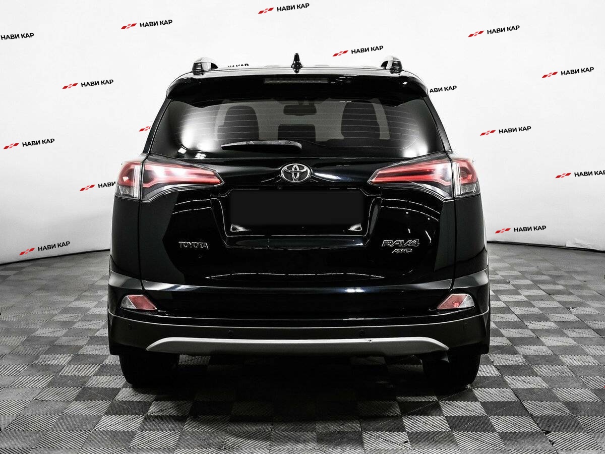 Toyota RAV4 с пробегом — 2017 год. Фото: #5
